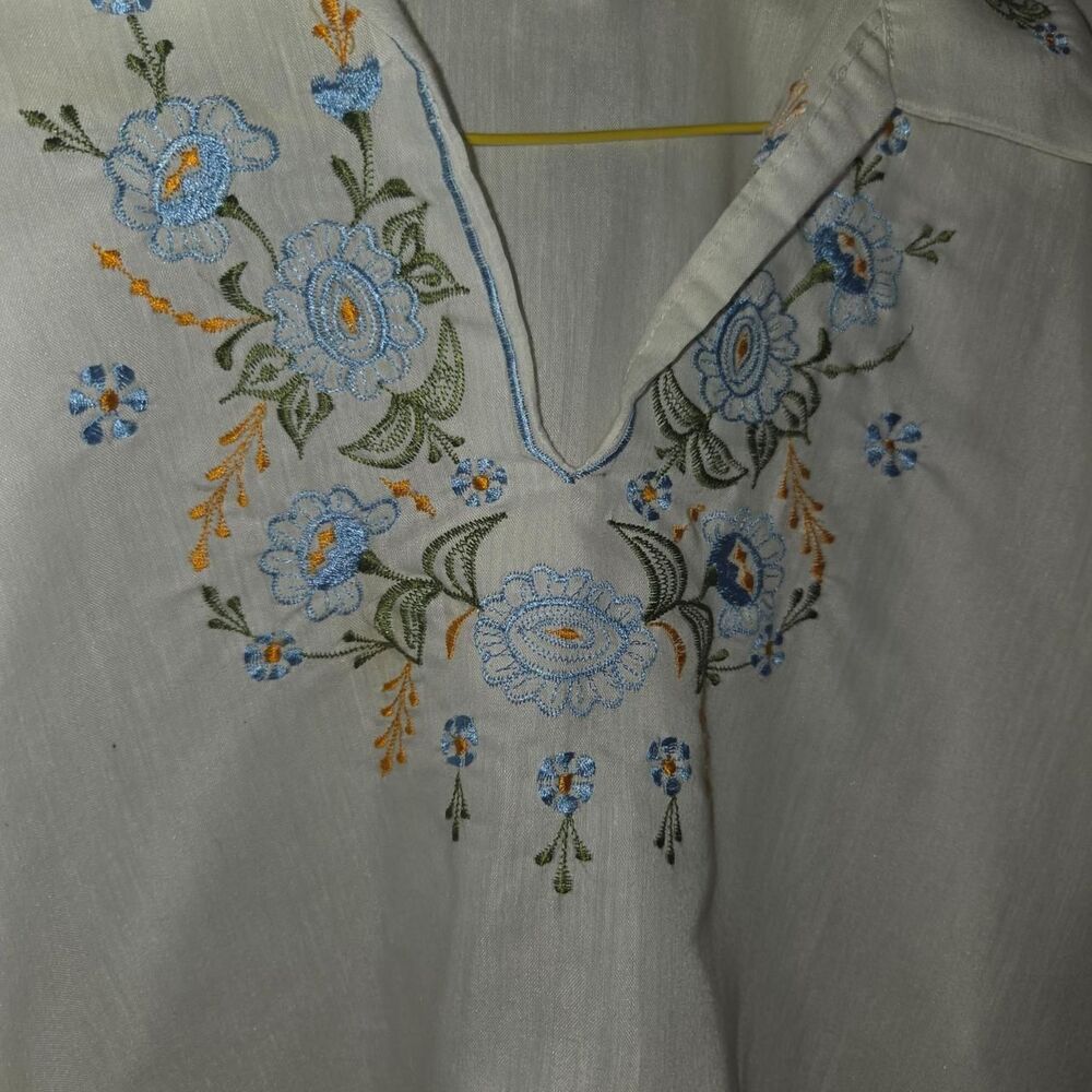 Vintage Cottagecore Embroidered Linen-Blend Blouse | Size 44 (Medium/Large - Picture 5 of 8